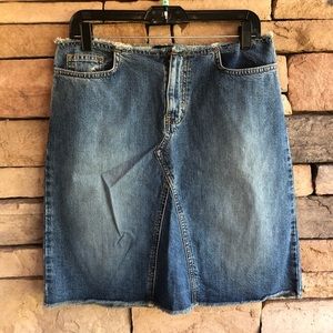 Express Jeans blue denim frayed edge jean skirt 7/8.